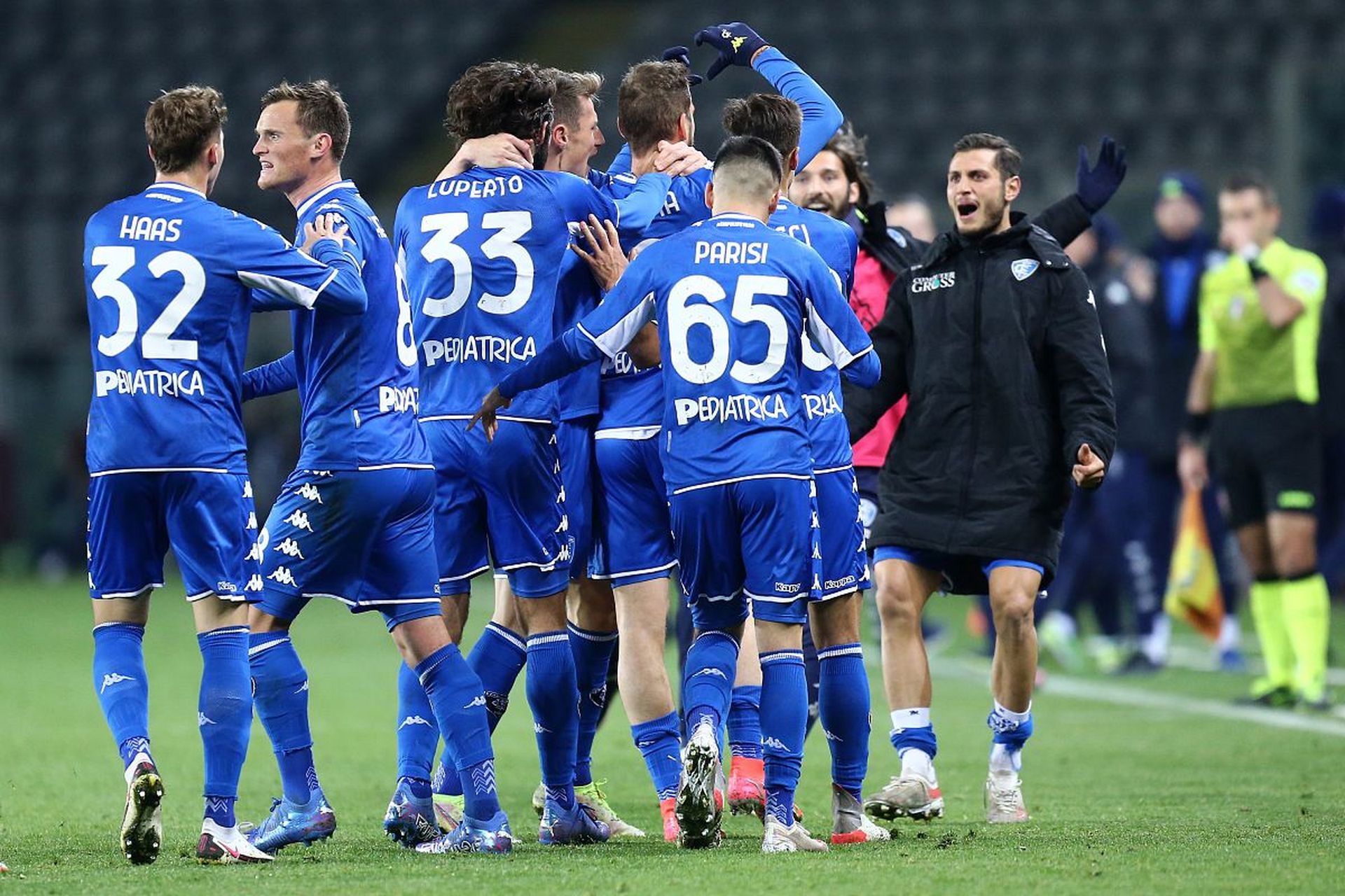 雅克松极有 雅克松极有